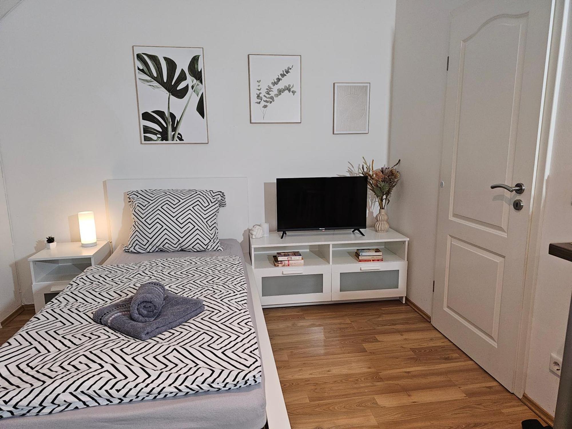 Modern Studio Near Duesseldorf Airport & Messe/Fair Meerbusch Dış mekan fotoğraf